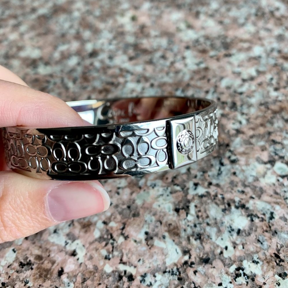 Coach Silver Signature Logo Bangle Bracelet Half Inch - Picture 3 of 4